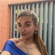 Soy amante de la historia y el arte. Imparto clases hasta los grupos de bachillerato.